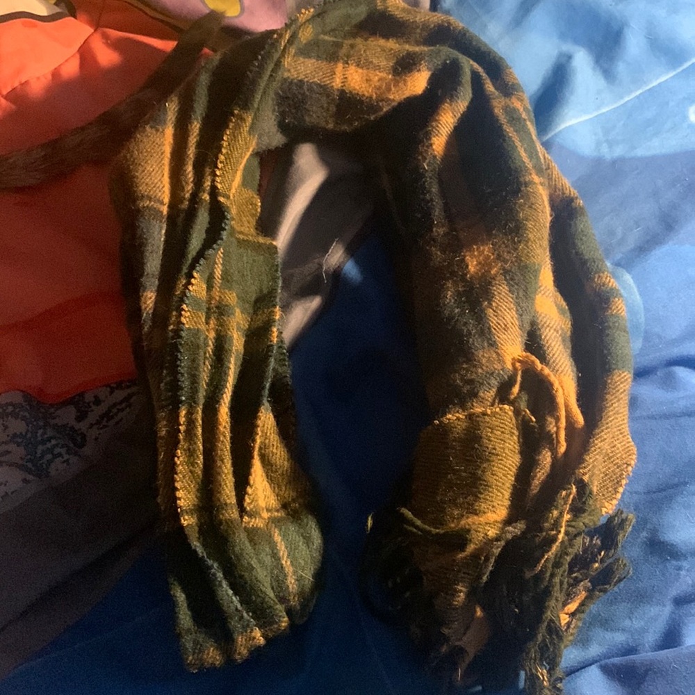 Green and brown scarf
